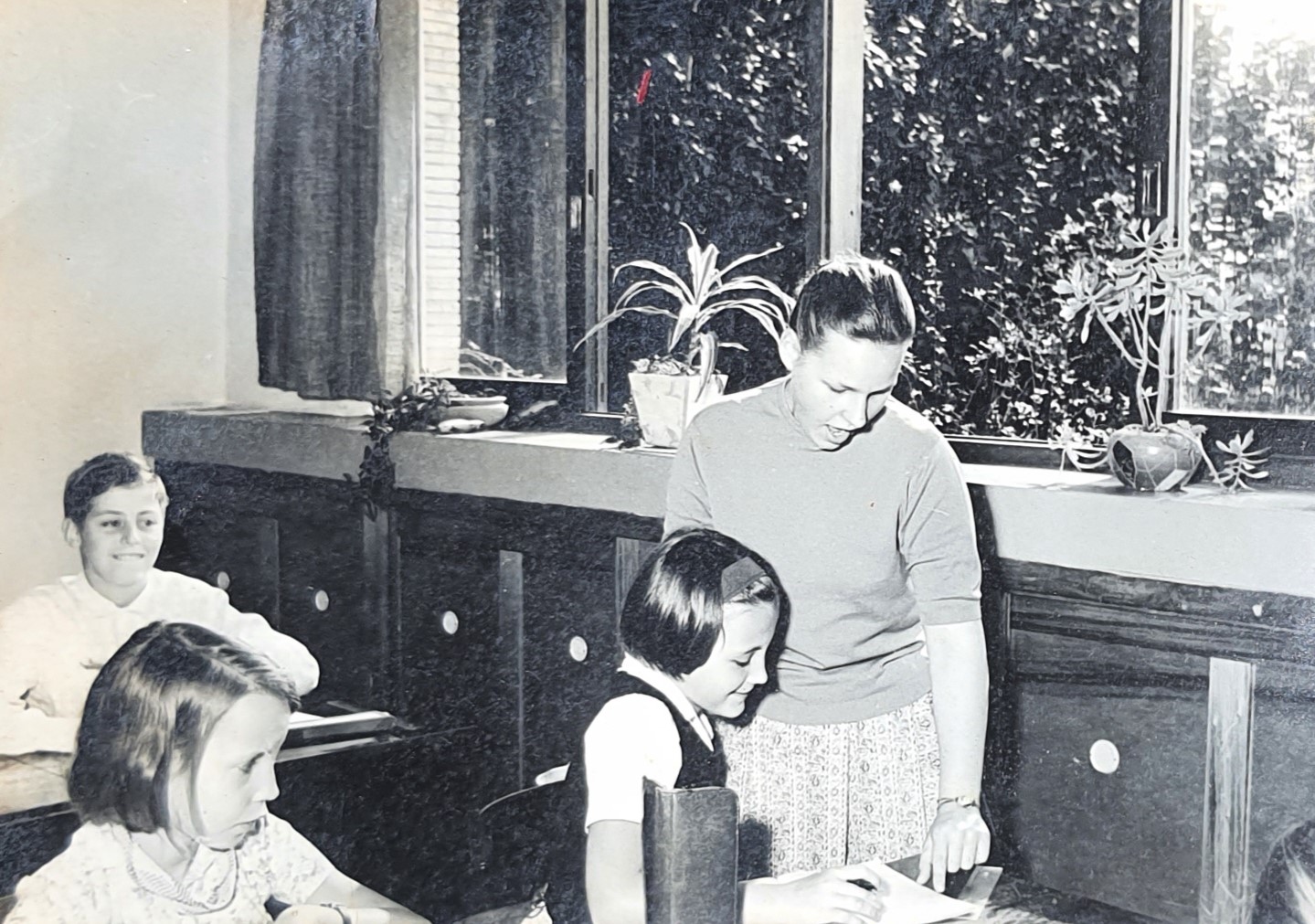 Professora Classe e crianças 1º ano fundamental - Escola Waldorf Rudolf Stein