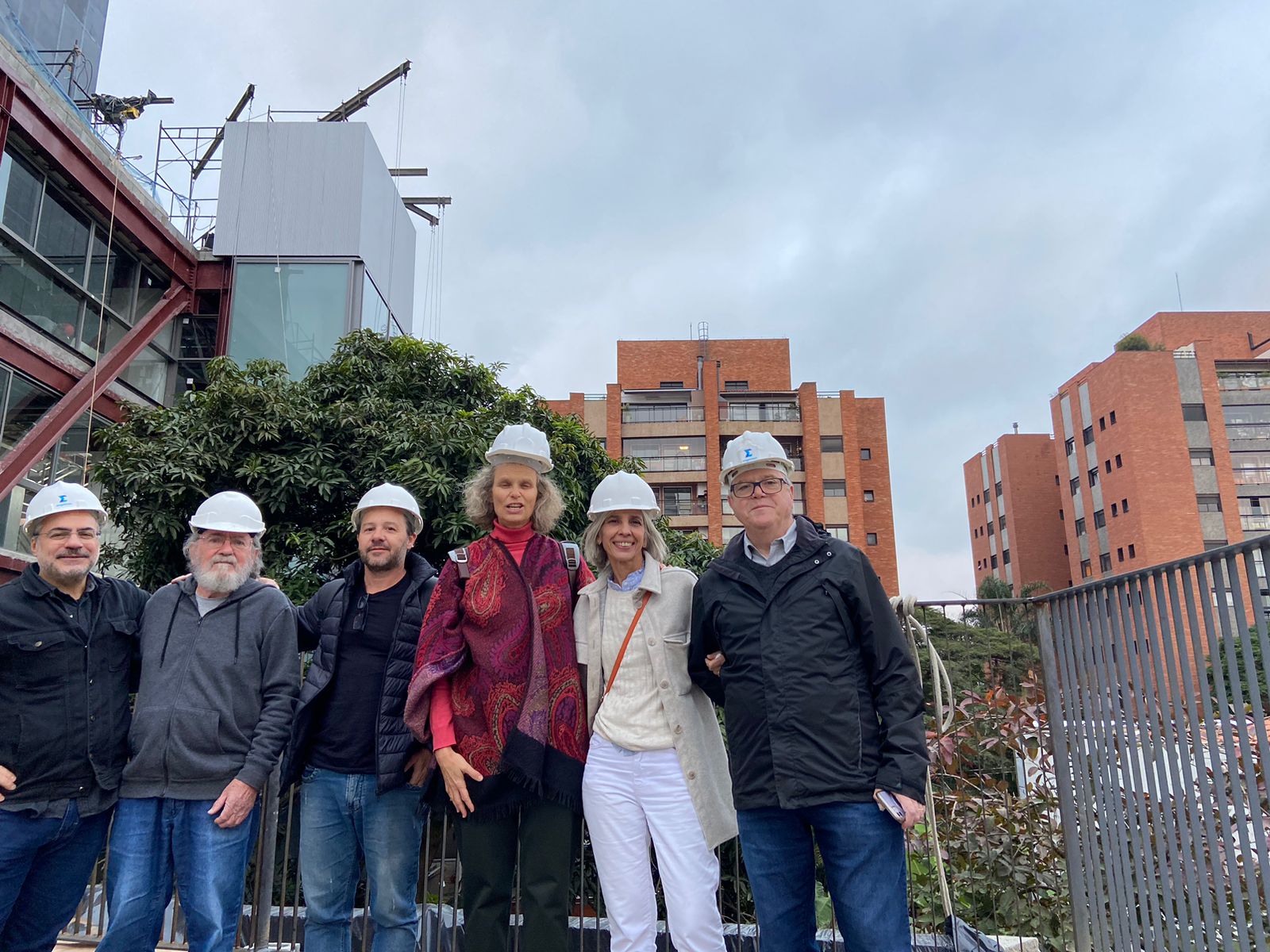 Visita do Conselho Diretor da APRS à construção da nova sede da FRS. Alpineu Brigagão, Gustavo Vicentini, Johan Ribeiro, Adriana Leibl e Marcelo Rito.
